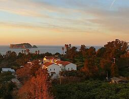 GoldOne Hotel & Suites