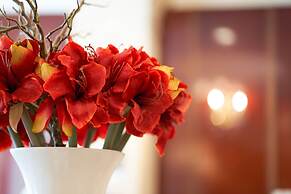 GoldOne Hotel & Suites