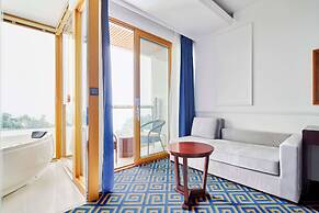 GoldOne Hotel & Suites