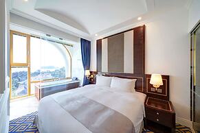 GoldOne Hotel & Suites