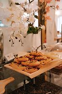 GoldOne Hotel & Suites