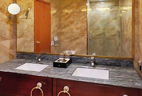 GoldOne Hotel & Suites