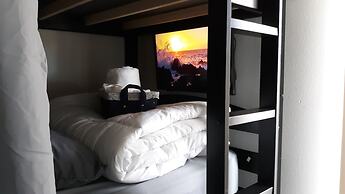 Luxury Stays - Hostel