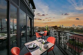 Aurora Premium - A Lifestyle Hotel