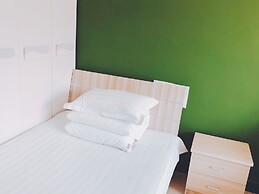 Skylit Great Wall Country House