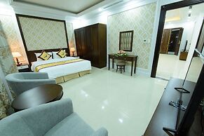 The Shine Office and Apartment