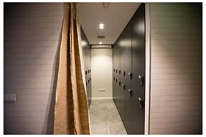 Khan Hoang Capsule Hotel - Adults Only