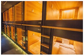 Khan Hoang Capsule Hotel - Adults Only