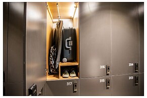 Khan Hoang Capsule Hotel - Adults Only