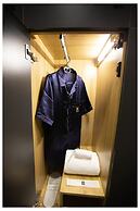 Khan Hoang Capsule Hotel - Adults Only