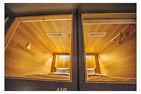 Khan Hoang Capsule Hotel - Adults Only