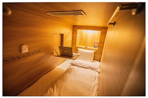 Khan Hoang Capsule Hotel - Adults Only