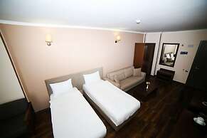 Hotel Corner Inn