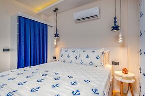 Ece Marina Suites