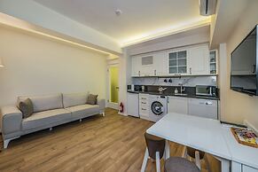 Ece Marina Suites