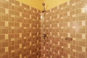 Tuk Tuk Timbul Bungalows