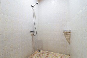 Tuk Tuk Timbul Bungalows