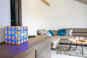 California Apartments III