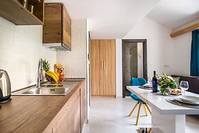 California Apartments III