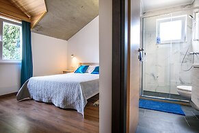 California Apartments III