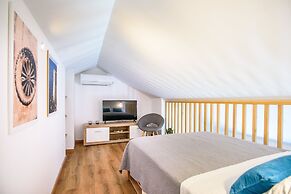 California Apartments III