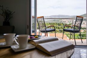 California Apartments III