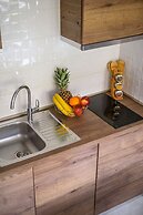 California Apartments III