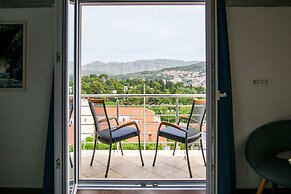 California Apartments III