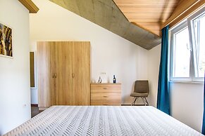 California Apartments III