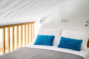 California Apartments III