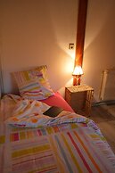 Camping Le Petit Lion - Gites