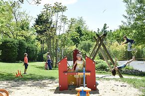 Camping Le Petit Lion - Gites