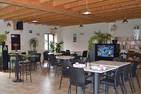 Camping Le Petit Lion - Gites