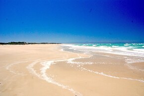 Beachfront Villa Africa Queen Jeffreys