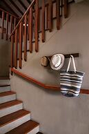 Blue Pearl - situated right on the beach