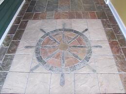 Grenfell Heritage Hotel & Suites