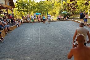 Camping Le Verdoyant - Chalets