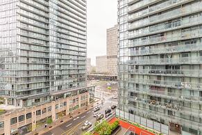 Stylish Suite in Downtown Toronto