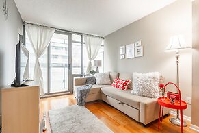 Stylish Suite in Downtown Toronto