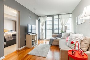 Stylish Suite in Downtown Toronto