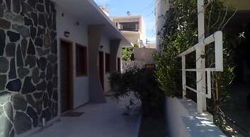 Beloni Apartments and Studios