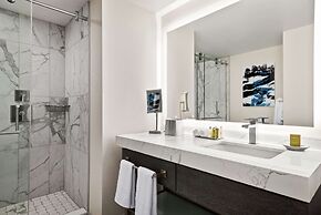 Hilton Grand Vacations Club Chicago Magnificent Mile