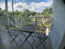 Huge House near Cruise Port