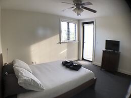 Huge House in Fort Lauderdale -  821