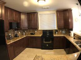 Huge House in Fort Lauderdale -  821