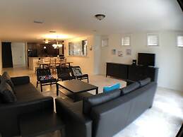 Huge House in Fort Lauderdale -  821