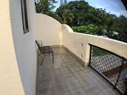 Huge House in Fort Lauderdale -  821