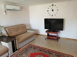 V gostyakh u Baby Poli