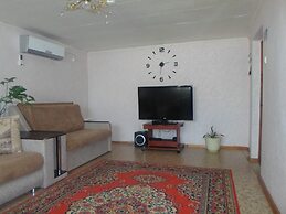 V gostyakh u Baby Poli