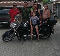 V gostyakh u Baby Poli